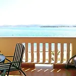 Apartamento Antonela - Just 10 M From The & Stunning Sea View & Free Private Parking *
