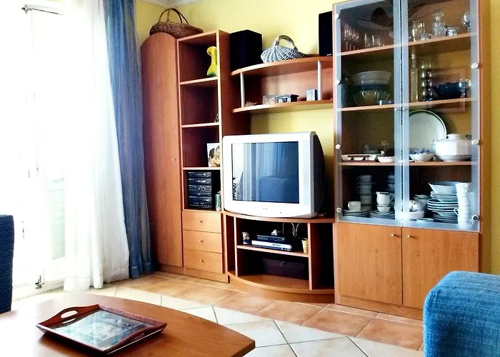 Daire Antonela Just 10 M From The & Stunning Sea View & Free Private Parking *