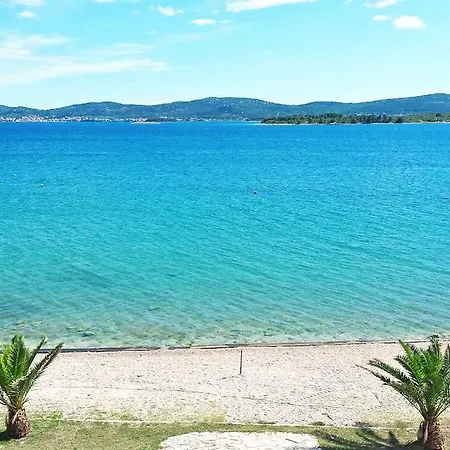 公寓 Antonela - Just 10 M From The & Stunning Sea View & Free Private Parking *