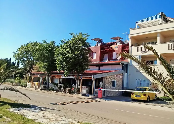 Antonela Just 10 M From The & Stunning Sea View & Free Private Parking Sveti Filip i Jakov